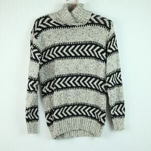 Liz Claiborne Black and White Turtleneck Sweater